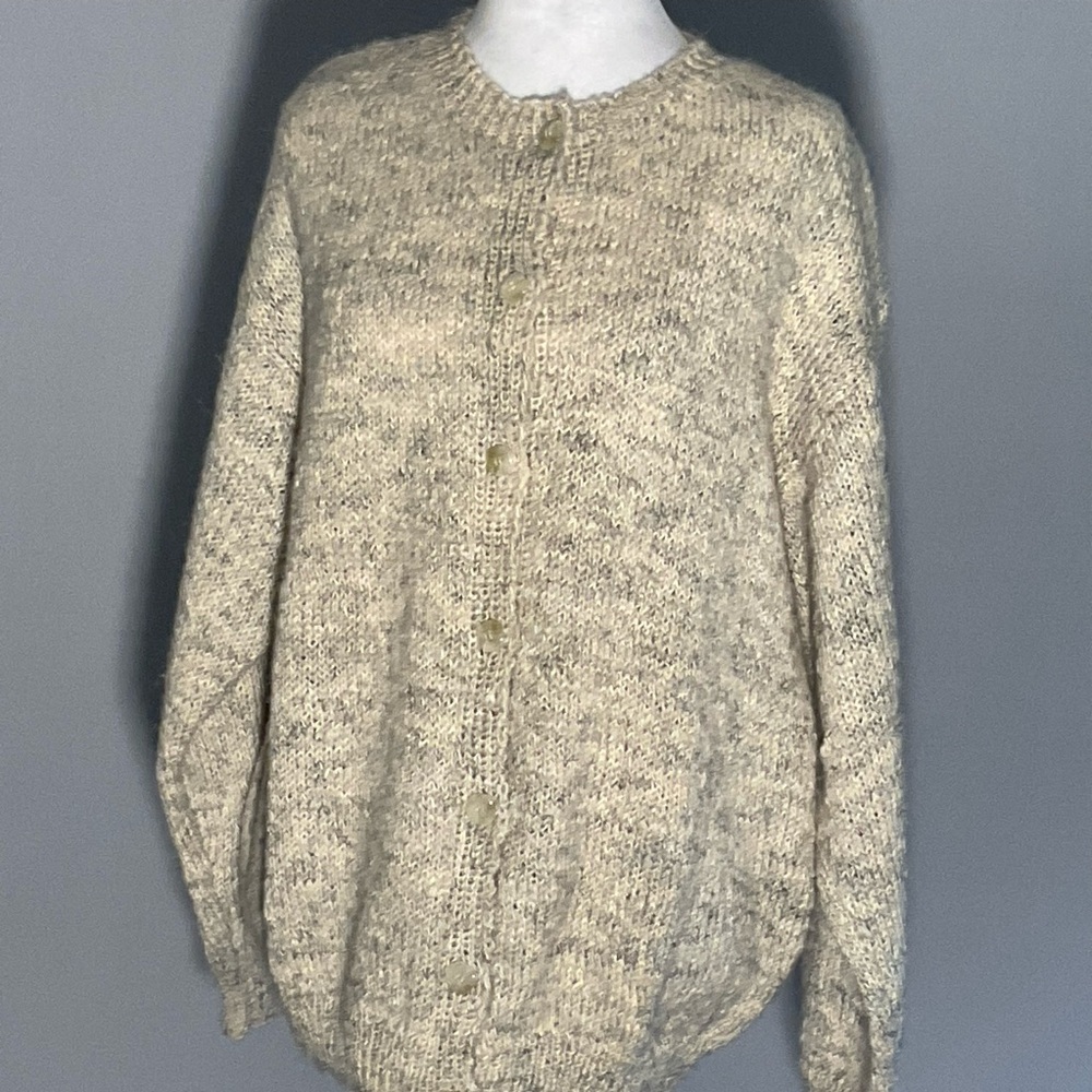 Med/Lg Ivory/Gray Marled Hand Knit Cardigan Unique Square Acrylic Buttons Crew - Picture 3 of 16